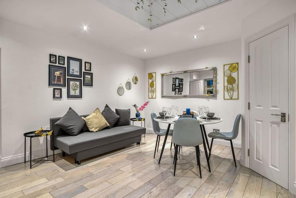 Luxury Oasis Apartment London Exterior photo